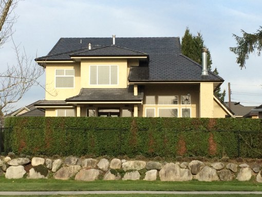 Roof integrated tiles Ergosun, courtesy Solarmass Energy Group Ltd.